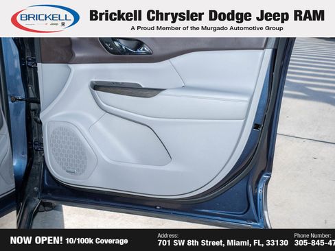 Used 2018 GMC Acadia SLT image 14