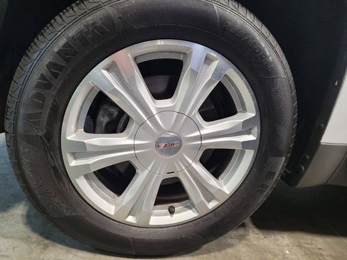 Used 2016 GMC Terrain SLT FWD image 30