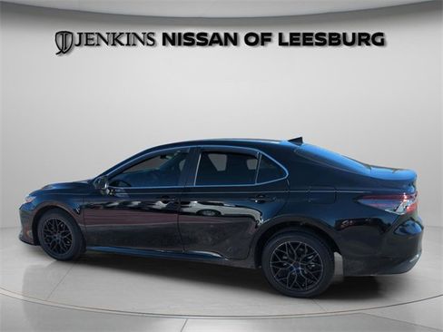 Used 2023 Toyota Camry LE image 13