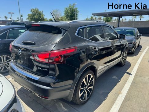 Used 2018 Nissan Rogue Sport SL w/ SL Premium Package AWD/4WD image 4