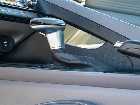 Certified 2025 Hyundai Elantra Sport image 23