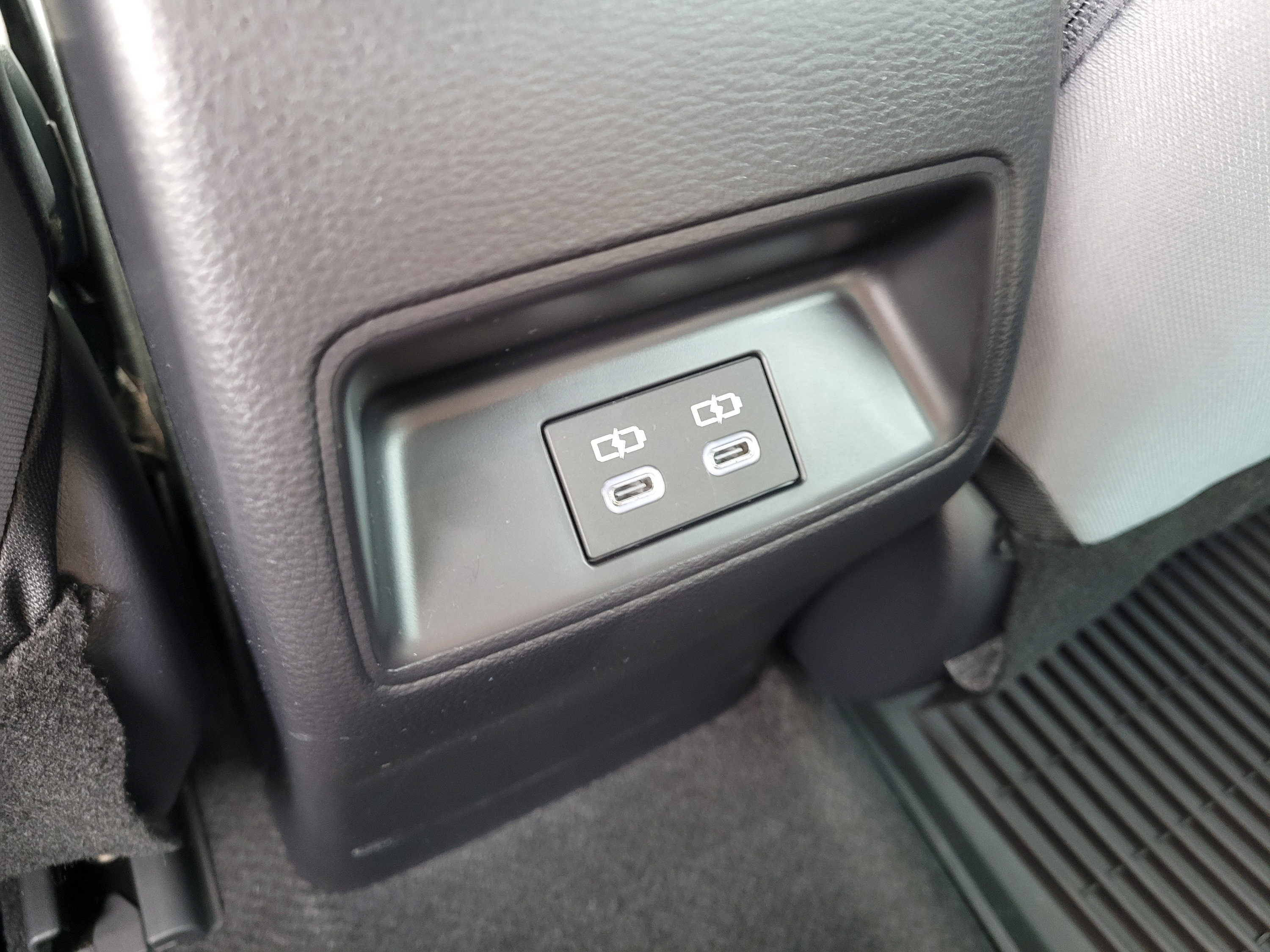 Used 2026 Toyota Corolla SE w/ SE Package FWD image 16