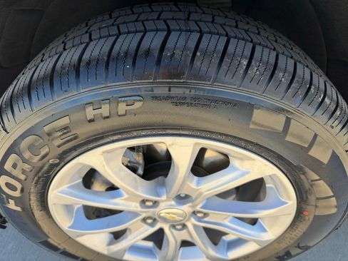 Used 2018 Chevrolet Equinox LT FWD image 20