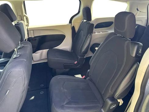 Used 2023 Chrysler Voyager LX FWD image 29