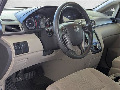 Used 2014 Honda Odyssey EX image 3
