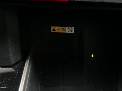 Used 2022 Toyota Tundra Limited w/ Power Package image 28