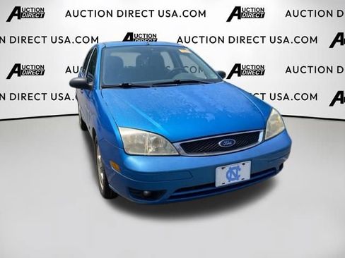 Used 2007 Ford Focus S FWD image 3