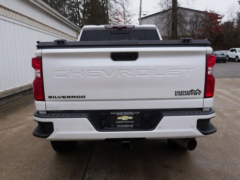 Used 2024 Chevrolet Silverado 2500 High Country w/ High Country Premium Package image 6