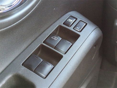 Used 2013 Nissan Cube 1.8 SL w/ Interior Designer Pkg image 17