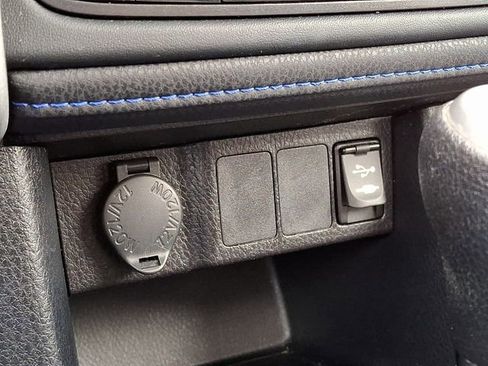 Used 2018 Toyota Corolla SE image 24