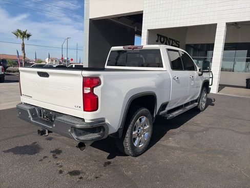 Used 2022 Chevrolet Silverado 2500 LTZ w/ LTZ Plus Package AWD/4WD image 6