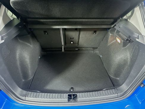 Used 2023 Volkswagen Taos SE image 28