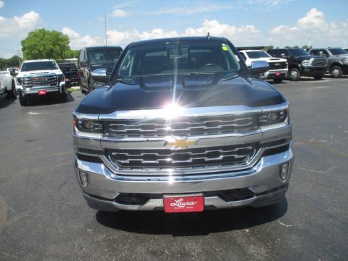 Used 2018 Chevrolet Silverado 1500 LTZ AWD/4WD image 13