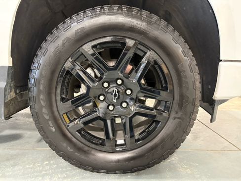 Certified 2025 Chevrolet Silverado 1500 RST w/ Rally Edition image 8