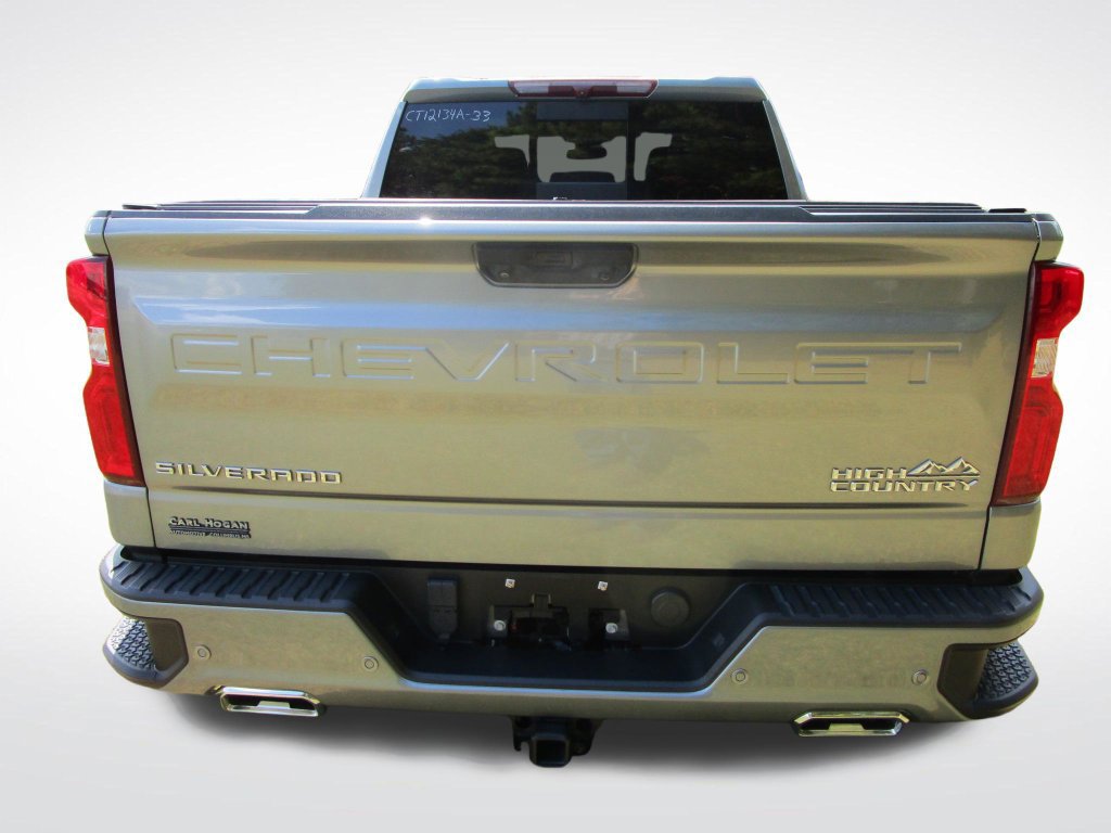 Used 2023 Chevrolet Silverado 1500 High Country w/ High Country Premium Package AWD/4WD image 11