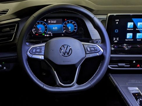 New 2026 Volkswagen Atlas Cross Sport SE AWD/4WD image 13