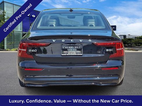 Certified 2025 Volvo S60 B5 Plus AWD/4WD image 6