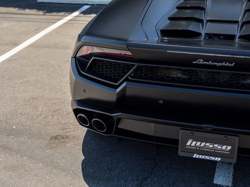 Used 2018 Lamborghini Huracan LP 580-2 RWD image 26