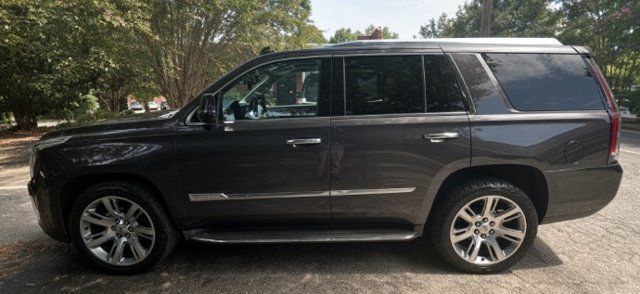 Used 2015 Cadillac Escalade Luxury AWD/4WD image 6