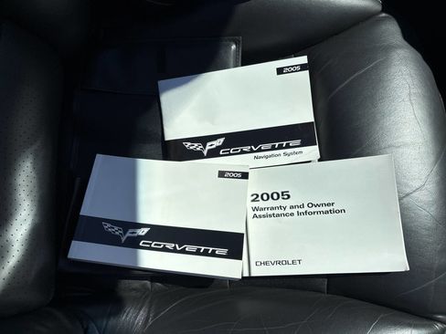 Used 2005 Chevrolet Corvette Convertible w/ Preferred Equipment Group image 18