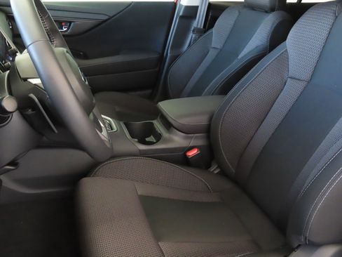 Certified 2025 Subaru Outback Premium AWD/4WD image 13