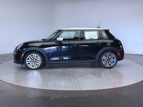 Used 2027 MINI Cooper S FWD image 5