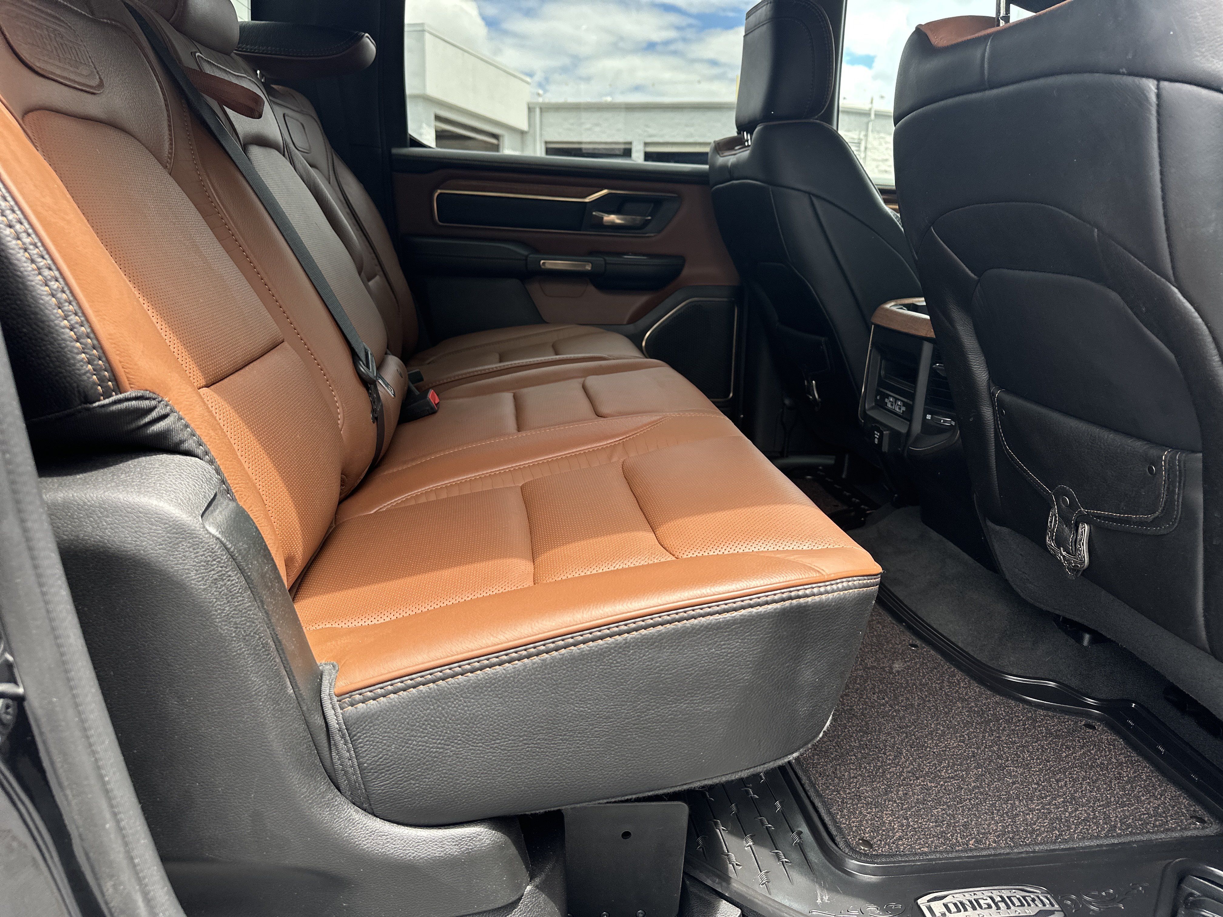 Used 2022 RAM 1500 Limited AWD/4WD image 19