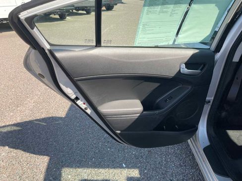 Used 2017 Kia Forte LX FWD image 19