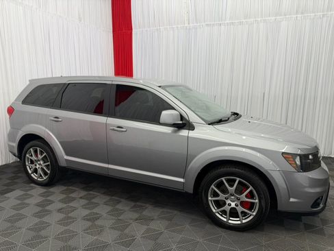 Used 2017 Dodge Journey GT w/ Driver Convenience Group AWD/4WD image 3