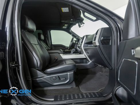 Used 2020 Ford F150 Lariat w/ Equipment Group 502A Luxury AWD/4WD image 39