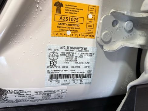 Certified 2025 Ford Explorer ST AWD/4WD image 39
