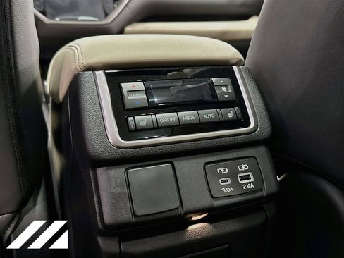 New 2026 Subaru Ascent Limited AWD/4WD image 27