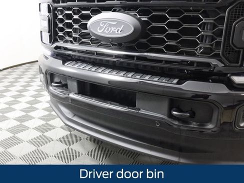 New 2026 Ford F350 Lariat w/ Black Appearance Package image 81