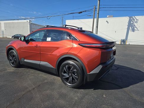 New 2026 Toyota C-HR AWD/4WD image 3