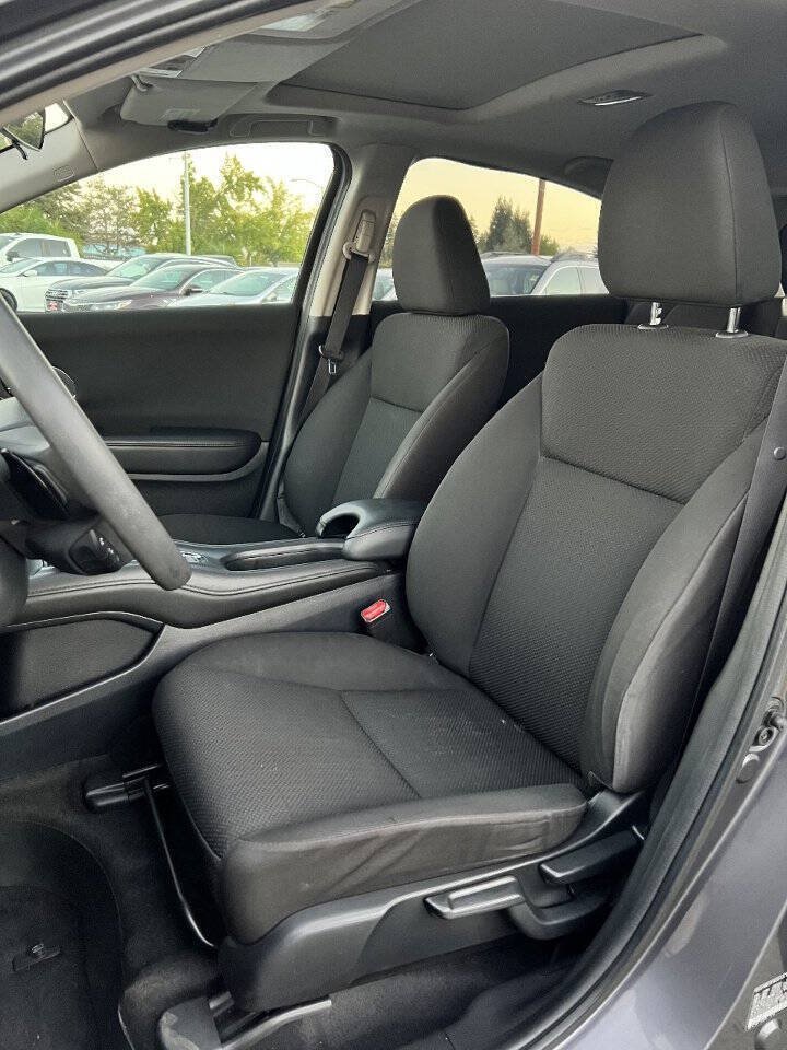 Used 2017 Honda HR-V EX image 8