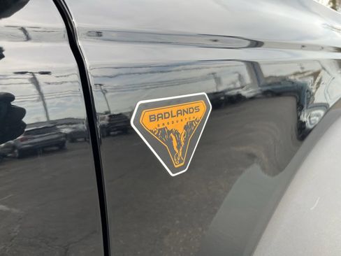 Used 2024 Ford Bronco Badlands image 35