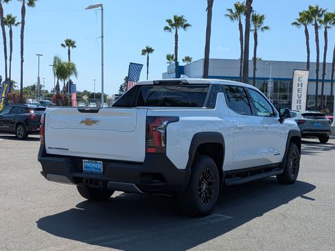Used 2026 Chevrolet Silverado EV LT w/ Plus Package AWD/4WD image 5