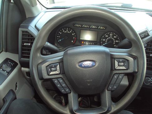 Used 2017 Ford F150 XL w/ Equipment Group 101A Mid AWD/4WD image 17