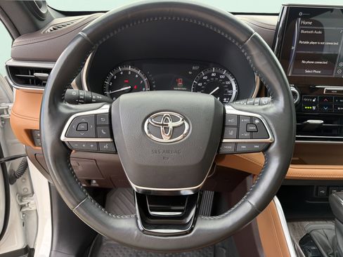 Used 2020 Toyota Highlander Platinum FWD image 71