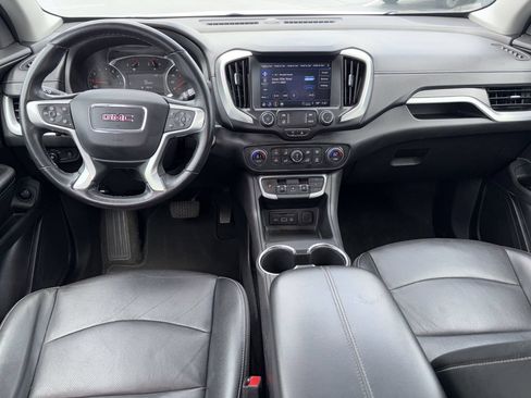 Used 2024 GMC Terrain SLT FWD image 32