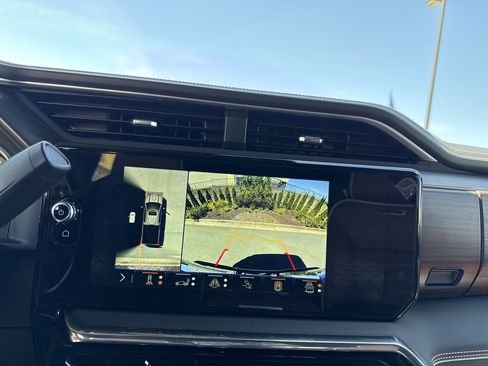New 2026 GMC Sierra 2500 Denali Ultimate AWD/4WD image 25