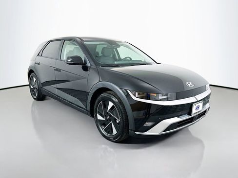 New 2026 Hyundai Ioniq 5 SEL image 3