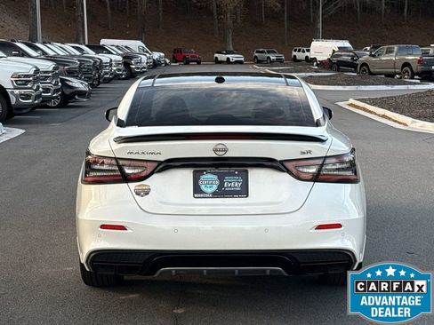 Used 2023 Nissan Maxima SR w/ Sport Mat Group image 4