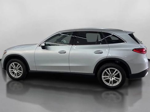 Used 2023 Mercedes-Benz GLC 300 4MATIC image 5