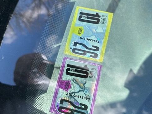 Used 2012 Volkswagen Beetle 2.5 image 3