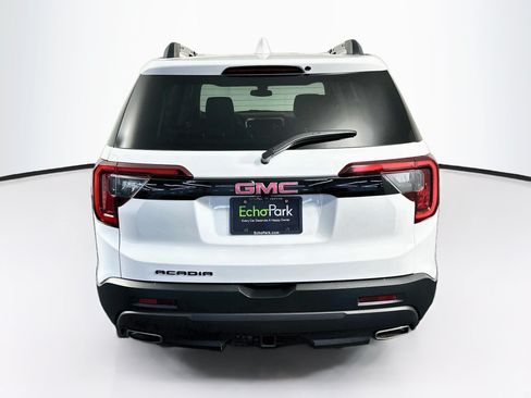 Used 2023 GMC Acadia SLE w/ Driver Convenience Package FWD image 7