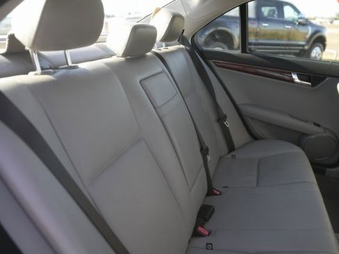 Used 2008 Mercedes-Benz C 300 Sedan image 17