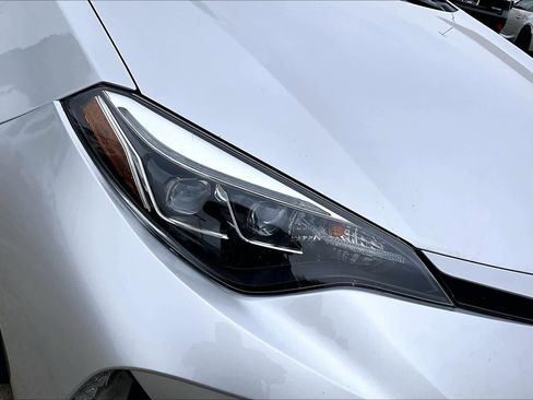 Used 2019 Toyota Corolla SE FWD image 26