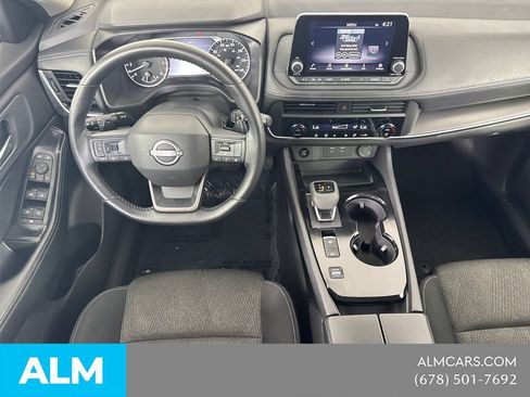 Used 2025 Nissan Rogue SV FWD image 25