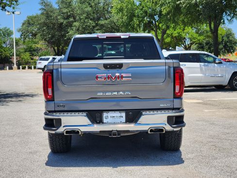 Used 2021 GMC Sierra 1500 SLT w/ SLT Convenience Package AWD/4WD image 32
